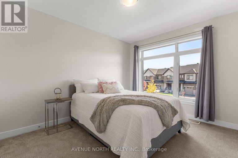 28967067/653-putney-crescent/stittsville-south/ottawa/ontario/K2S2N7_17