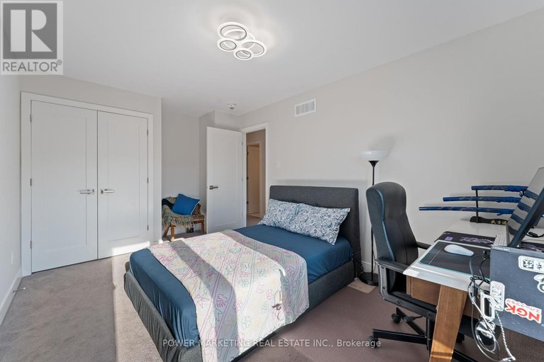 28852682/537-compass-street/mer-bleuebradley-estatesanderson-park/ottawa/ontario/K1W0J1_29