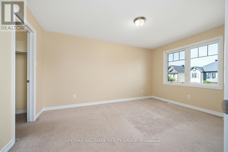 28978296/601-foxlight-circle/emerald-meadowstrailwest/ottawa/ontario/K2M0L9_22