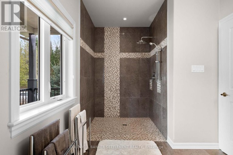 29662330/3124-mcdonalds-corners-road-road/lanark-highlands-dalhousie-twp/lanark-highlands/ontario/K0G1K0_21