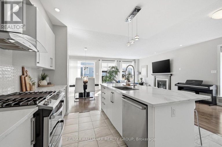 29461152/570-baie-des-castors-street/camelot/ottawa/ontario/K4A0Y7_7