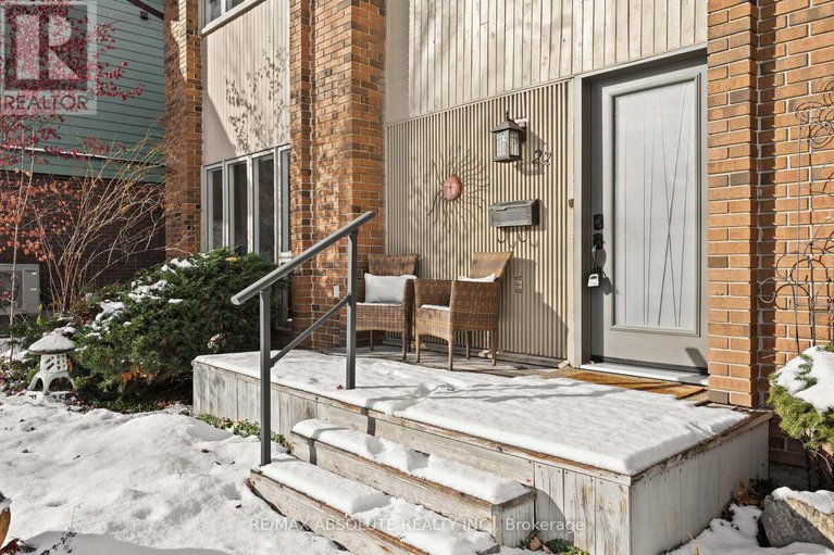 29046801/22-banting-crescent/beaverbrook/ottawa/ontario/K2K1P4_6