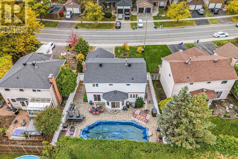 29352787/1315-prestone-drive/bilberry-creekqueenswood-heights/ottawa/ontario/K1E2Z2_31