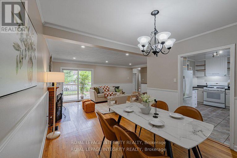 28733956/1695-gage-crescent-n/bel-air-heights/ottawa/ontario/K2C0Z7_13