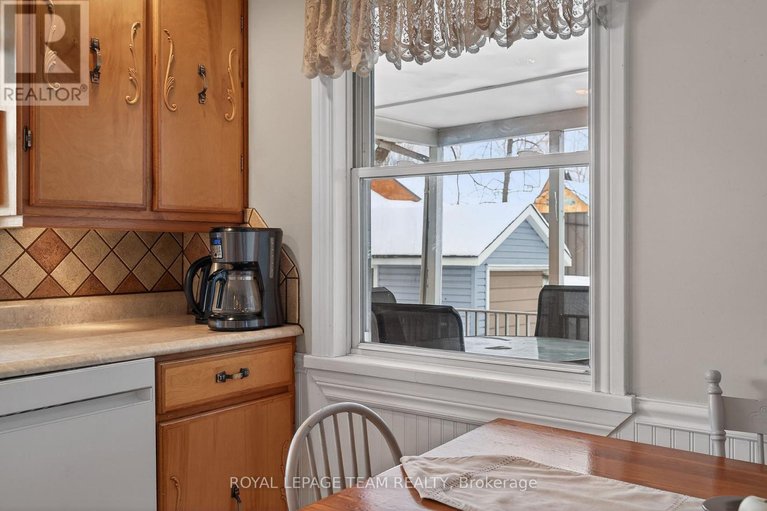 29295342/2377-ramsay-con-7b-avenue-s/mississippi-mills-ramsay-twp/mississippi-mills/ontario/K0A1A0_30