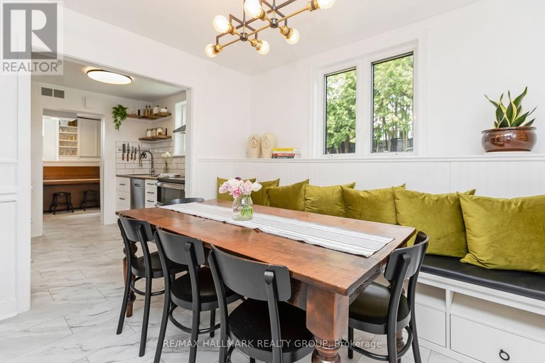 29518318/1225-foxbar-avenue/ellwood/ottawa/ontario/K1V6V4_13