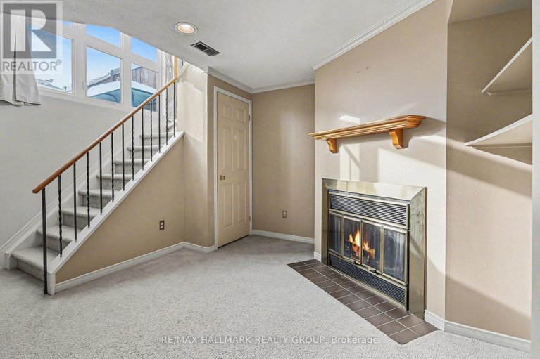 29229076/1970-wildflower-drive/queenswood-heights-south/ottawa/ontario/K1E3V4_22