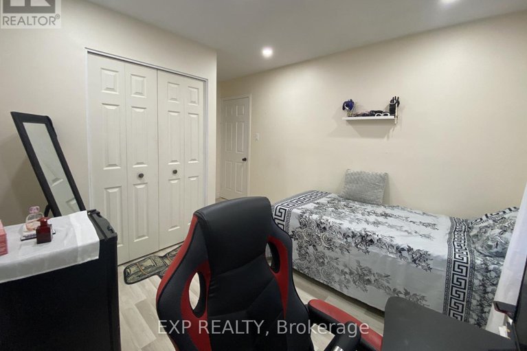29135222/415-kintyre-private/carleton-square/ottawa/ontario/K2C3M9_28