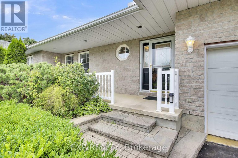 28795569/40-evelyn-street/almonte/mississippi-mills/ontario/K0A1A0_6