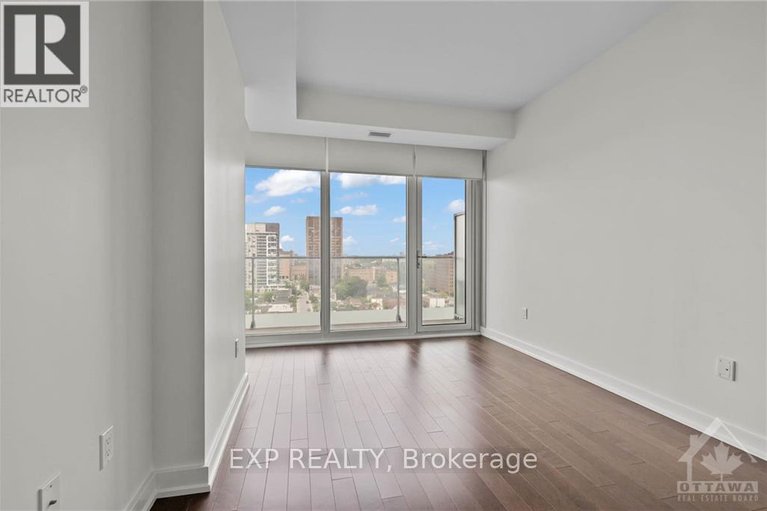 29242439/1107-111-champagne-avenue-s/west-centre-town/ottawa/ontario/K1S5V3_18