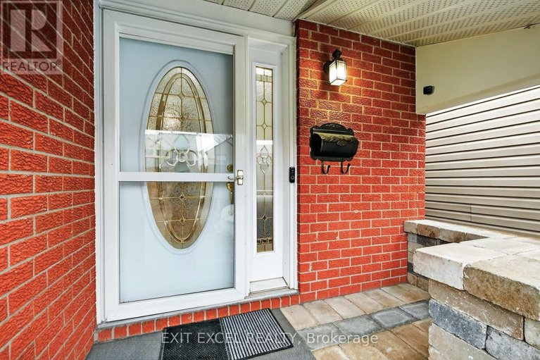 29668382/58-fireside-crescent/hunt-club-parkgreenboro/ottawa/ontario/K1T1Z4_48