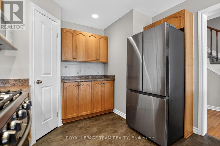 29368219/48-saddlesmith-circle/emerald-meadowstrailwest/ottawa/ontario/K2M2Y9_9