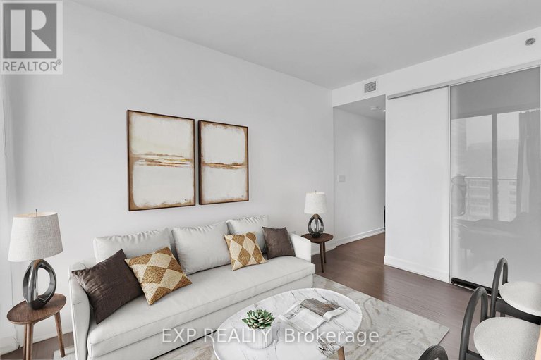 28850468/812-300-lisgar-street/ottawa-centre/ottawa/ontario/K2P0E2_12
