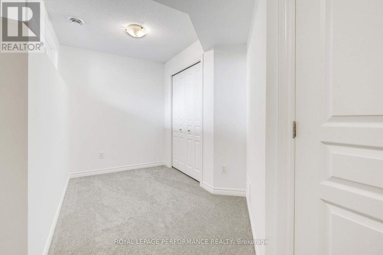 28735573/53-121-poplin-street/riverside-southgloucester-glen/ottawa/ontario/K4M0G7_31