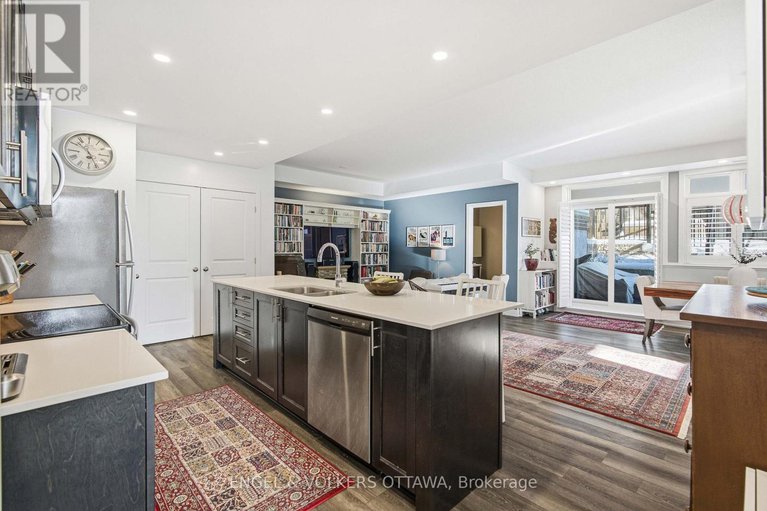 29187162/b-310-tulum-crescent/emerald-meadowstrailwest/ottawa/ontario/K2S2Y4_5