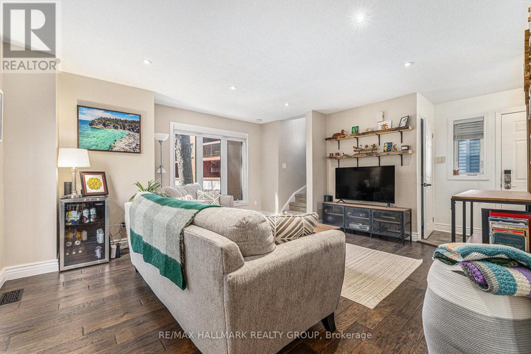 28525097/13-817-high-street/britannia-heights/ottawa/ontario/K2B6C3_5