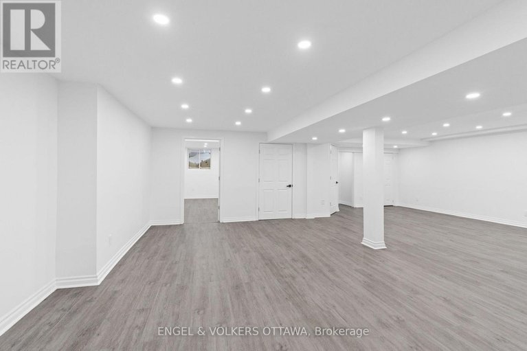 28332418/1375-trebla-way/greely/ottawa/ontario/K4P1E4_30