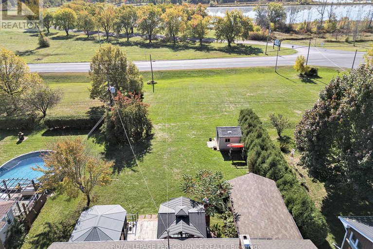 28983039/70-st-lawrence-street/ingleside/south-stormont/ontario/K0C1M0_35