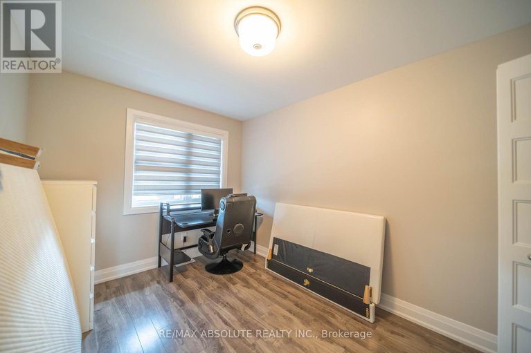 28473731/287-belfort-street/embrun/russell/ontario/K0A1W0_15
