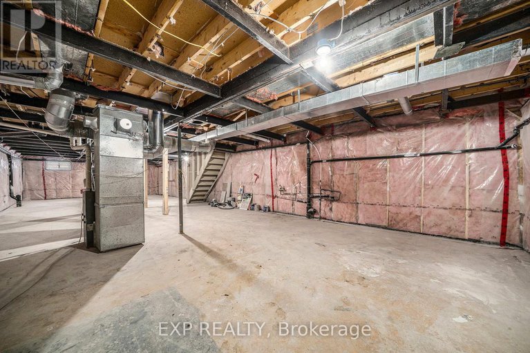 29103619/35-lazy-nol-court/fringewood/ottawa/ontario/K2S1T5_25