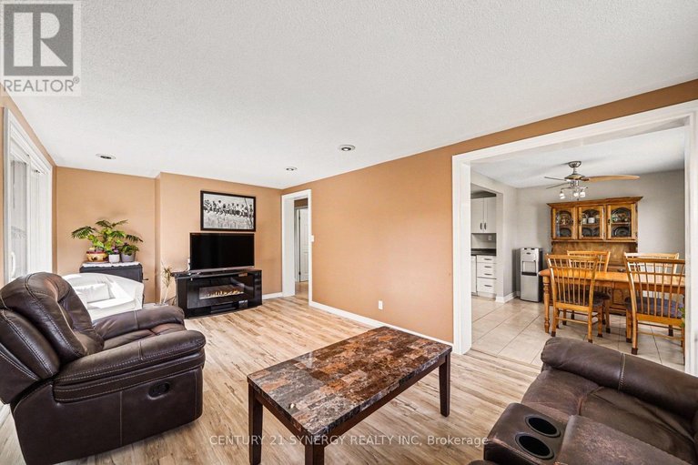 29677664/2428-blackstone-crescent/sheffield-glenindustrial-park/ottawa/ontario/K1B4H2_4
