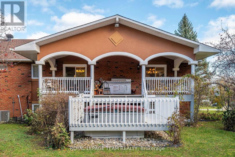 28844441/1100-moffatt-drive/cumberland-ridge/ottawa/ontario/K4C1B7_41