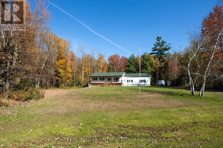 29067289/8-benjamin-lane/north-grenville-twp-kemptville-east/north-grenville/ontario/K0G1J0_2