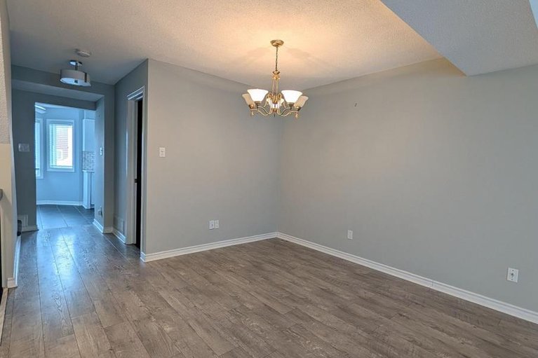 29495843/17b-6010-red-willow-drive/chapel-hill/ottawa/ontario/K1C7H9_4