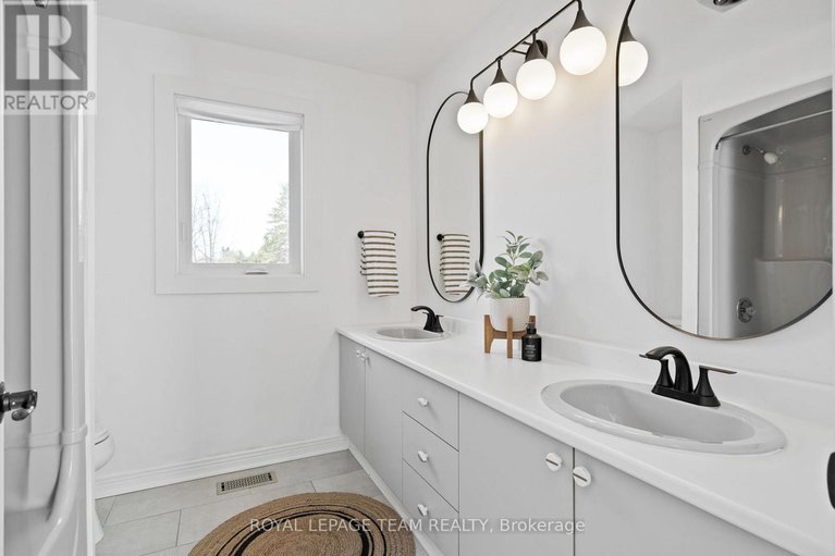 28238310/1317-revell-drive/manotick-village-manotick-estates/ottawa/ontario/K4M1K8_35