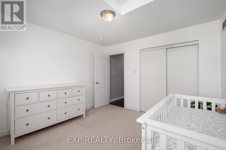 29070319/233-rivertree-street/emerald-meadowstrailwest/ottawa/ontario/K2M0J4_22