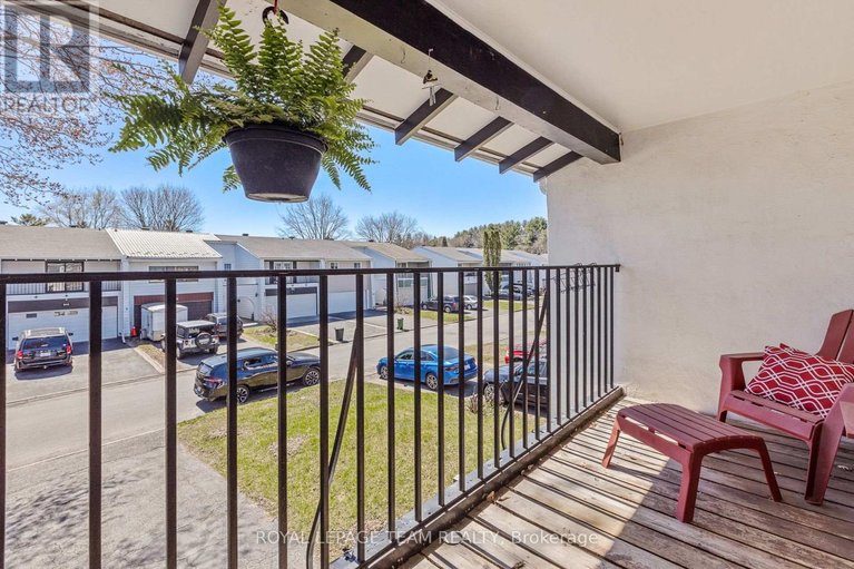 29675105/25-grady-crescent/sheahan-estatestrend-village/ottawa/ontario/K2H5S2_20