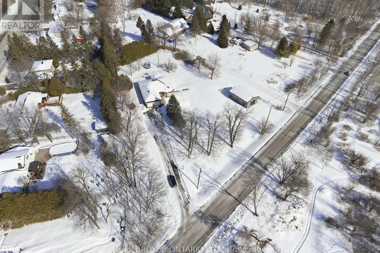 29485307/1391-sutherland-drive/manotick-south-to-roger-stevens/ottawa/ontario/K4M1B3_5