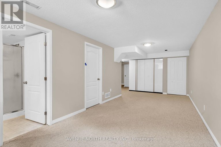 28397095/352-freedom-private/riverview-park/ottawa/ontario/K1G6W4_29