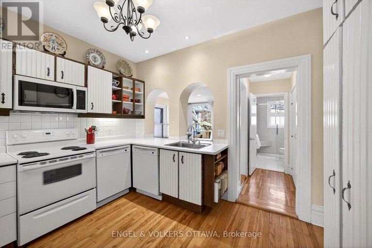 29643099/23-woodlawn-avenue/glebe/ottawa/ontario/K1S2S8_20