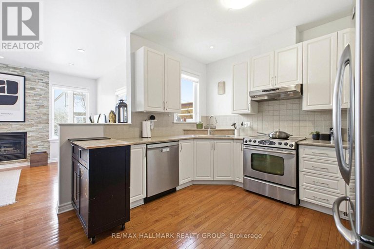 29376576/355-widgeon-way/blossom-parkkemp-parkfindlay-creek/ottawa/ontario/K1T0G1_10