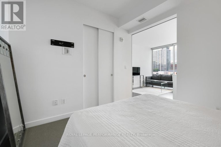 29222255/702-300-lisgar-street/ottawa-centre/ottawa/ontario/K2P0E2_20