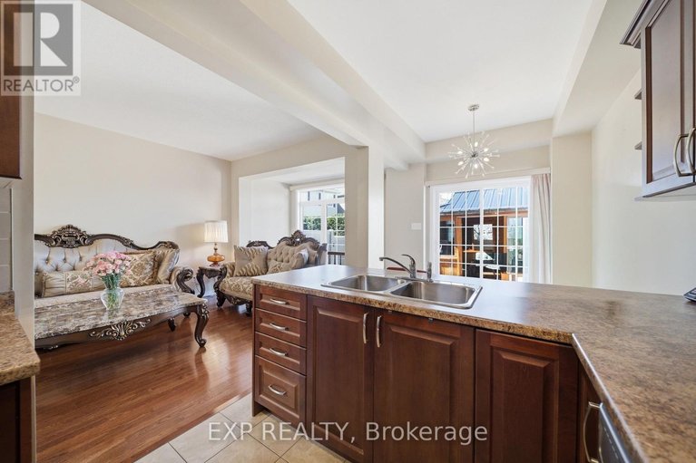 29633669/587-pepperville-crescent/emerald-meadowstrailwest/ottawa/ontario/K2M0E7_12