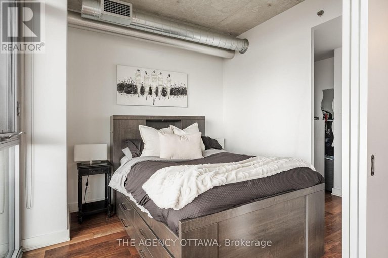 28280831/620-360-mcleod-street/ottawa-centre/ottawa/ontario/K2P1A9_13