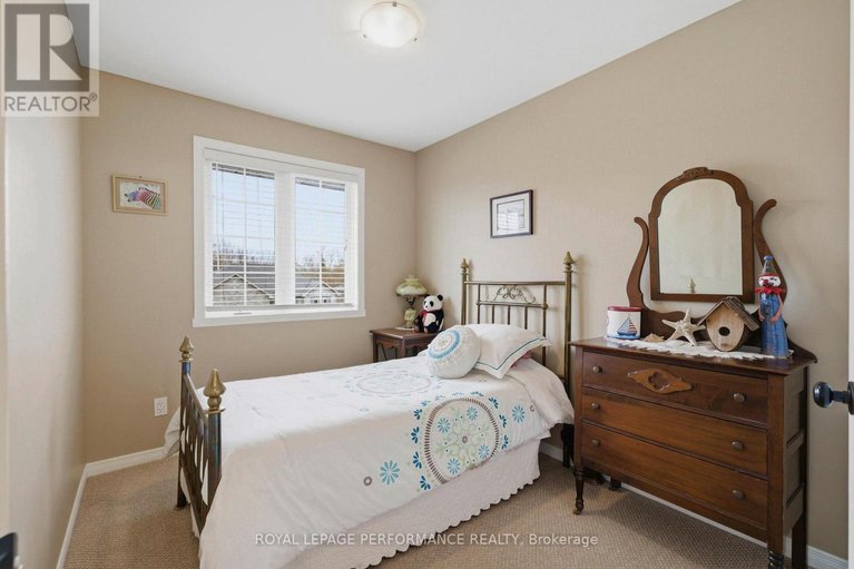 29593510/18353-lana-drive/south-glengarry-charlottenburgh-twp/south-glengarry/ontario/K6H7L9_29