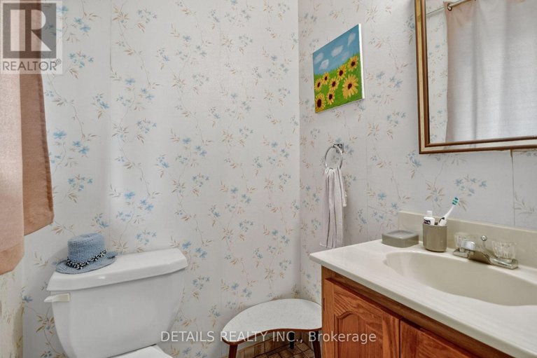 28920514/101-hilliard-avenue/city-viewskylinefisher-heightsparkwood-hills/ottawa/ontario/K2E6C5_16