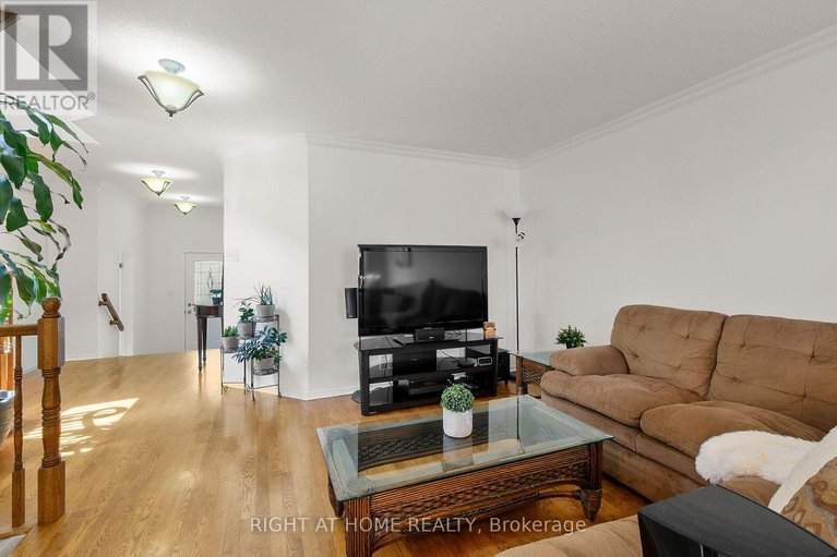 28515655/77-flowertree-crescent/emerald-meadowstrailwest/ottawa/ontario/K2M2R7_9