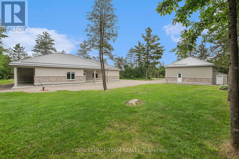 28579914/4517-roger-stevens-drive/rideau-twp-south-to-roger-stevens-drive/ottawa/ontario/K7A4S6_32