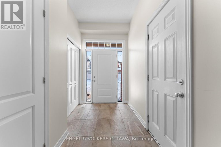 29192697/622-moorpark-avenue/emerald-meadowstrailwest/ottawa/ontario/K2M0B6_3