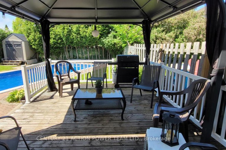 28389269/1829-cloverlawn-crescent/beacon-hill-south/ottawa/ontario/K1J6V6_28