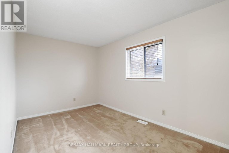 29015120/6-robina-avenue/westcliffe-estates/ottawa/ontario/K2H9R3_18