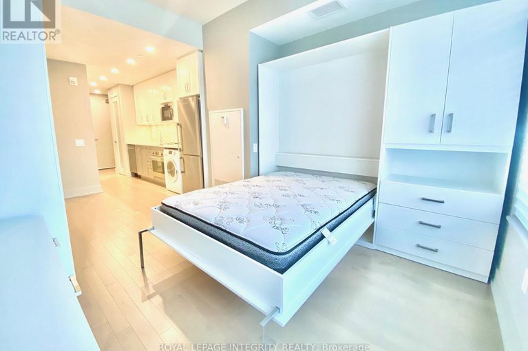 29226386/315-60-springhurst-avenue/ottawa-east/ottawa/ontario/K1S5V7_15