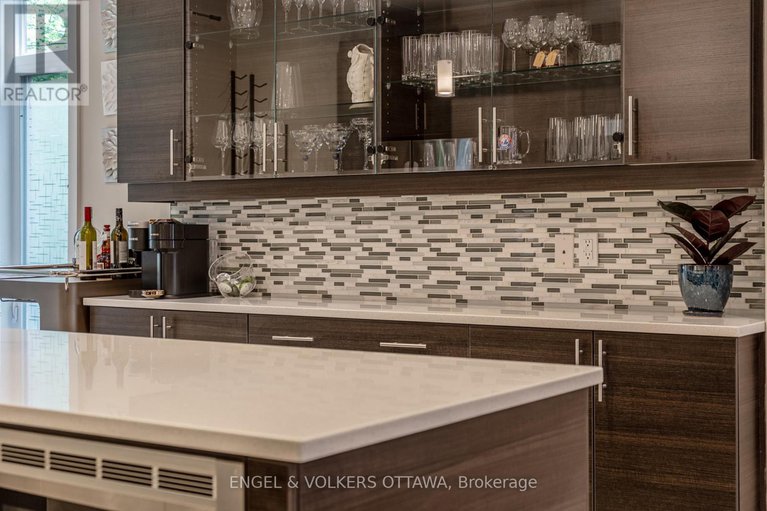 28447274/82-pretoria-avenue/glebe/ottawa/ontario/K1S1W9_18