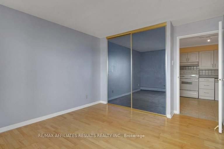 29670828/2110-415-greenview-avenue/britannia/ottawa/ontario/K2B8G5_24