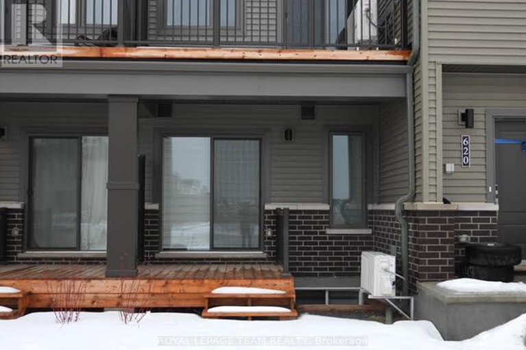 29256005/606-lillian-freiman-private/half-moon-bay/ottawa/ontario/K2J6Z8_10