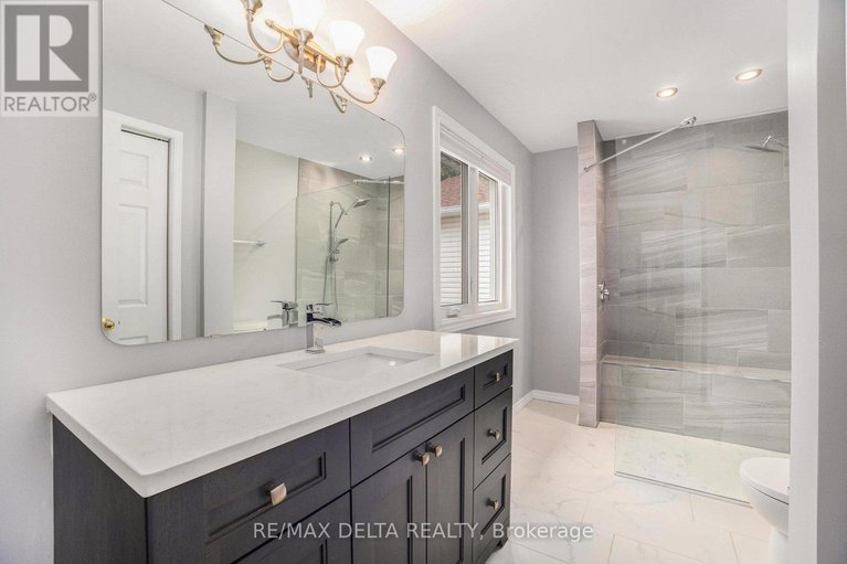 28529206/664-arc-en-ciel-street/fallingbrookgardenway-south/ottawa/ontario/K4A3H8_22